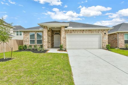 New construction Single-Family house 3011 King Oak St, Baytown, TX 77251 - image