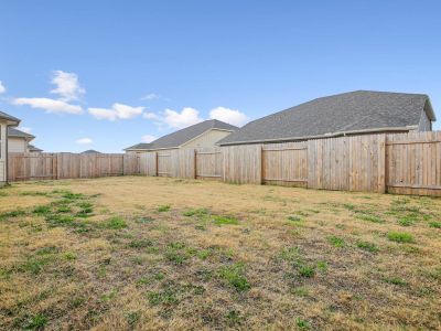 New construction Single-Family house 129 Brahma Dr, Kyle, TX 78640 The Heritage- photo 35 35