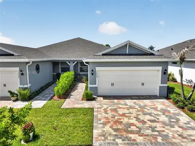New construction Single-Family house 13903 Sw Gingerline Dr, Port St. Lucie, FL 34987 - image