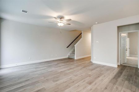 New construction Townhouse house 6915 Yellow Hammer Wy, Arlington, TX 76001 null- photo 12 12