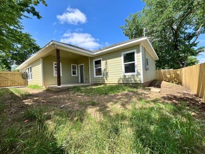 New construction Single-Family house 1317 E Tucker St, Fort Worth, TX 76104 - image