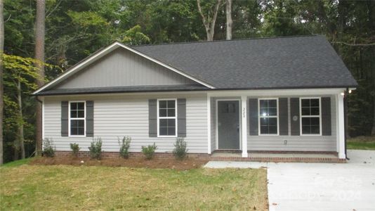 New construction Single-Family house 220 W Limits Street, Landis, NC 28088 - photo 0