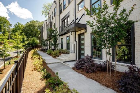 New construction Townhouse house 517 Whitlox Road Nw, Atlanta, GA 30318 - photo 0