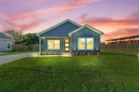 New construction Single-Family house 2731 Rogers St, Dallas, TX 75215 - image
