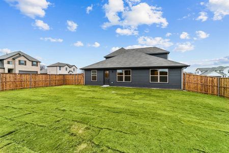 New construction Single-Family house 607 Forest Haven Dr, Van Alstyne, TX 75495 plan Heathbrook - image 3