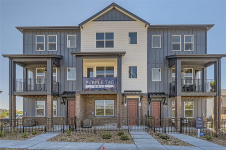 New construction Townhouse house 6993 Ipswich Ct, Castle Rock, CO 80108 Cape May- photo 34 34