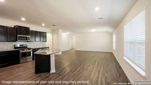 New construction Single-Family house 12062 Golden Quartz, San Antonio, TX 78245 The Knight- photo 6 6