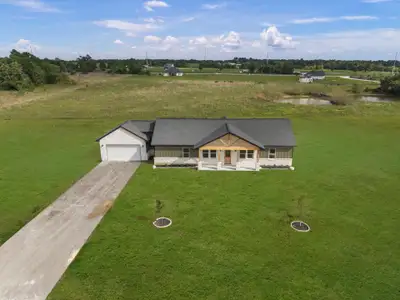 New construction Single-Family house 4378 Collton Ln, Franklin, TX 77856 - image
