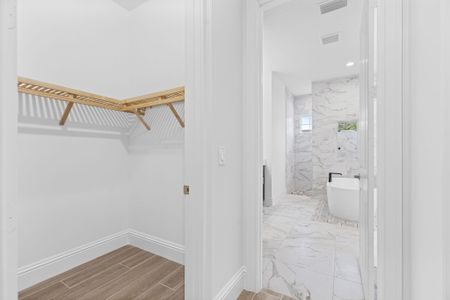 New construction Single-Family house 179 Se Via Lago Garda, Port St. Lucie, FL 34952 - image 10