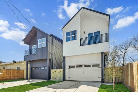 New construction Single-Family house 3323 Rogers St, Houston, TX 77022 - image