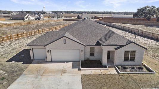 New construction Single-Family house 127 Arched Oak Loop, Floresville, TX 78114 null- photo 0