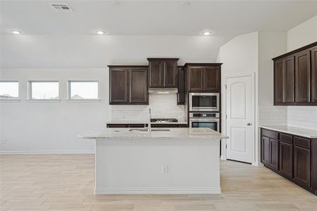 New construction Single-Family house 4340 Biddle St, Midlothian, TX 76065 Premier Series - Palm- photo 6 6