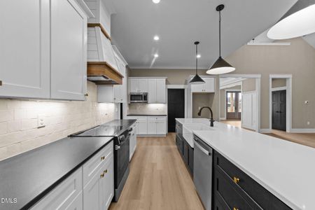 New construction Single-Family house 2590 Lassiter Rd, Four Oaks, NC 27524 - image 17