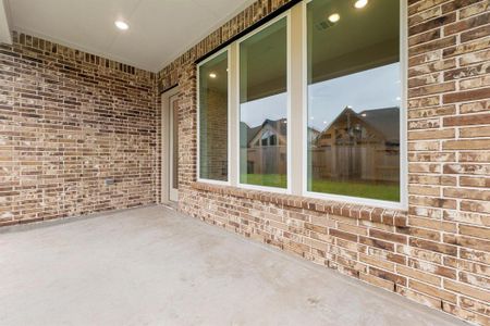 New construction Single-Family house 29655 Blooming Grove Way, Fulshear, TX 77441 Bluebird- photo 30 30