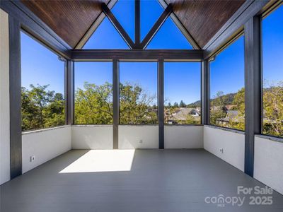 New construction Single-Family house 21 Evian Ct, Asheville, NC 28804 - image