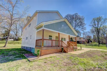 New construction Single-Family house 902 N Mountain St, Cherryville, NC 28021 - image