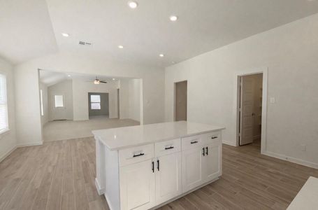 New construction Single-Family house 8315 Amber Summit Ln, Angleton, TX 77515 - image 7