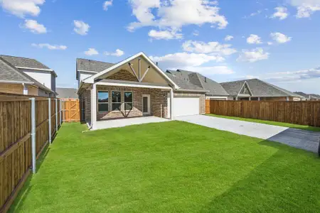 New construction Single-Family house 416 Lost Creek Trl, Waxahachie, TX 75165 - image 4