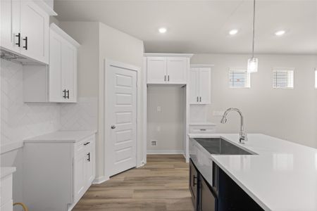 New construction Single-Family house 1222 Elsinore Dr, Arcola, TX 77583 null- photo 6 6