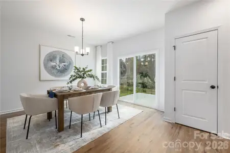 New construction Single-Family house 537 Dawn Cir, Charlotte, NC 28213 - image 4