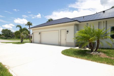 New construction Single-Family house 2000 Sw Leafy Rd, Port St. Lucie, FL 34953 - image
