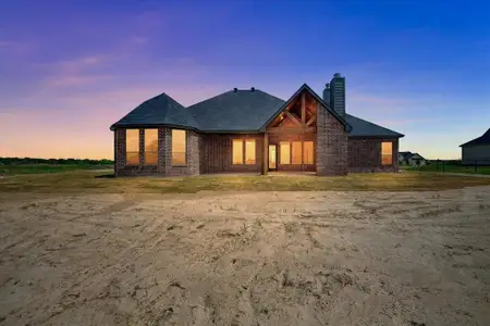New construction Single-Family house 517 Longhorn Dr, Springtown, TX 76082 - image 4