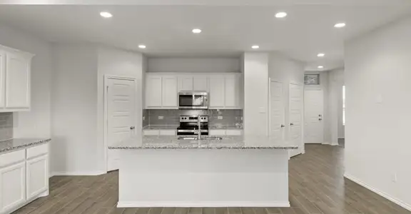 New construction Single-Family house 1806 Apache Cir, Cleburne, TX 76033 plan Raleigh - image 4