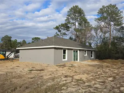New construction Single-Family house 2 Oak Trl, Ocala, FL 34472 - image