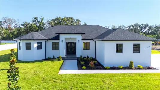 New construction Single-Family house 14080 Sydney Rd, Dover, FL 33527 - image
