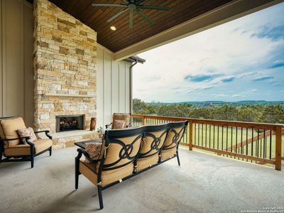 New construction Single-Family house 56 Phillip Ranch Rd, Boerne, TX 78006 - photo 31 31