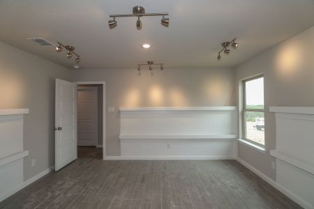 New construction Single-Family house 104 Cheyenne Dr, Floresville, TX 78114 Esparanza- photo 38 38