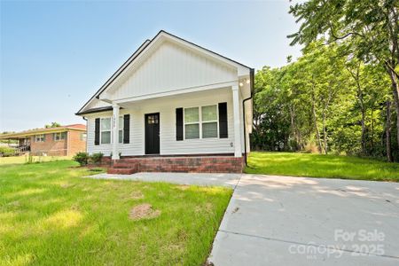 New construction Single-Family house 1028 Gibson St, Albemarle, NC 28001 null- photo 0