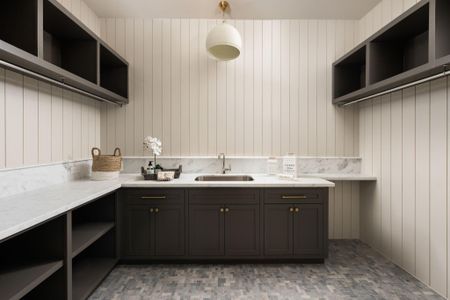 New construction Single-Family house 1411 Thornton Rd, Houston, TX 77018 - image 16