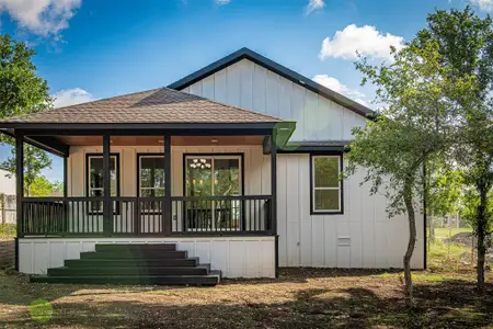 New construction Single-Family house 106 Passion Vine Rd, Dale, TX 78616 - image