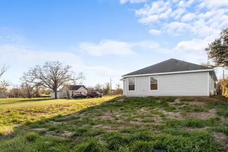 New construction Single-Family house 850 19Th St, Hempstead, TX 77445 1569 Plan- photo 24 24