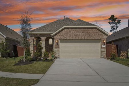 New construction Single-Family house 13111 Hidden Village Ct, Conroe, TX 77302 plan 3019 Elevation B - image