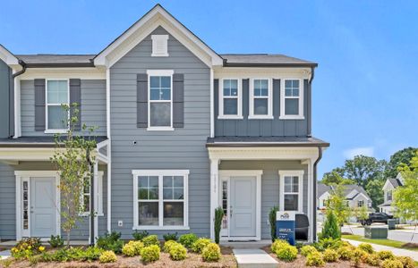 New construction Townhouse house 10021 Guardian Drive, Charlotte, NC 28273 - photo 0