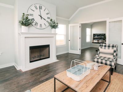 New construction Single-Family house 3105 Normandy Wy, Bryan, TX 77808 plan The Poppy - image 4