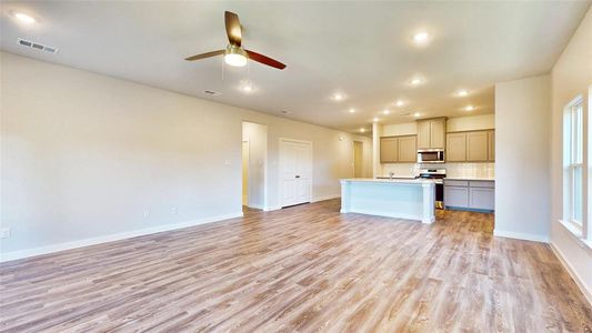 New construction Single-Family house 640 Scarlett St, Forney, TX 75126 Sadler- photo 7 7