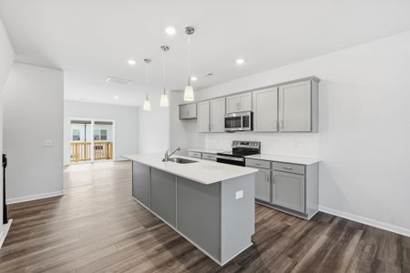 New construction Townhouse house 7512 Mashburn Dr, Charlotte, NC 28269 plan Snapdragon - image 7