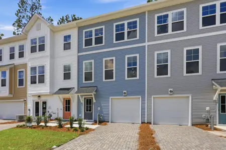 New construction Townhouse house 128 Fernbank Road Ct, Johns Island, SC 29455 - image