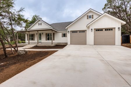 New construction Single-Family house 128 Mountain View Trl, Boerne, TX 78006 - image