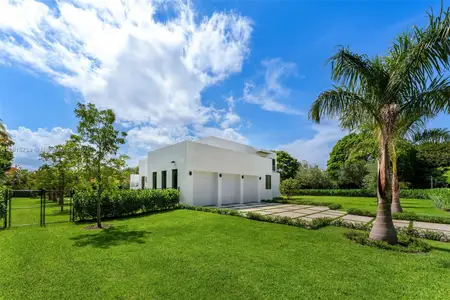 New construction Single-Family house 6200 Sw Moss Ranch Rd, Pinecrest, FL 33156 - image