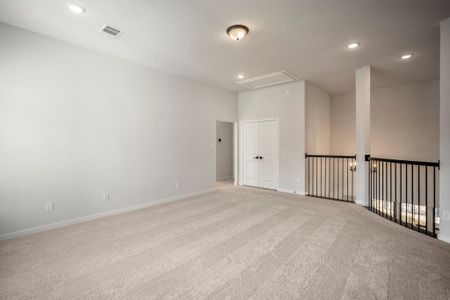 New construction Single-Family house 15615 Early Bird Ln, Conroe, TX 77302 plan Sabine 3972 - image 19