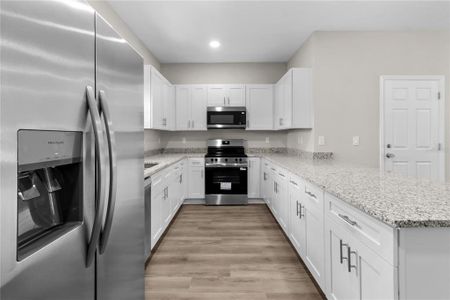 New construction Single-Family house 5013 Finders Ct, Tampa, FL 33617 - image 13