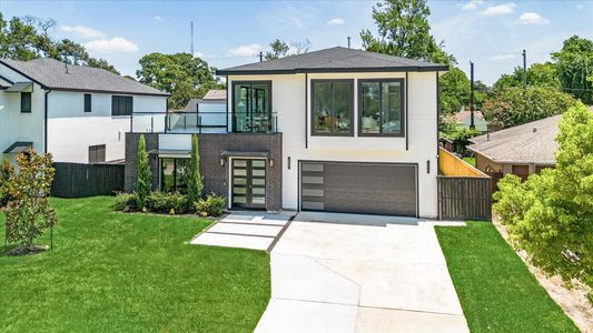 New construction Single-Family house 1302 Springrock Ln, Houston, TX 77055 - image