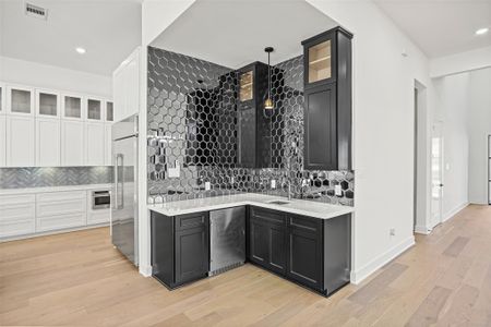 New construction Single-Family house 14111 Cindywood Cir, Houston, TX 77079 - image 8