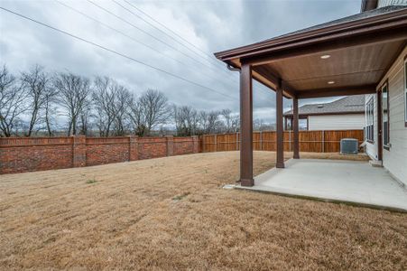 New construction Single-Family house 1364 Kingsbridge Dr, Princeton, TX 75407 Plan 2200- photo 27 27