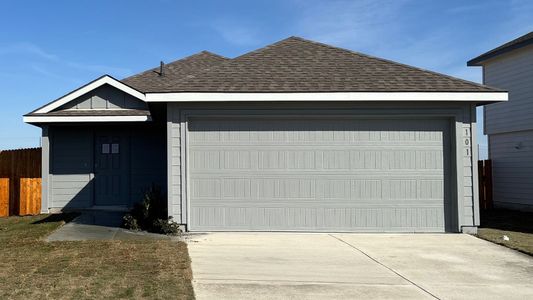 New construction Single-Family house 101 Wyatt Wy, Jarrell, TX 76537 plan Estero - image