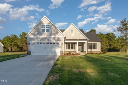 New construction Single-Family house 605 Tuscany Circle, Princeton, NC 27569 - photo 0